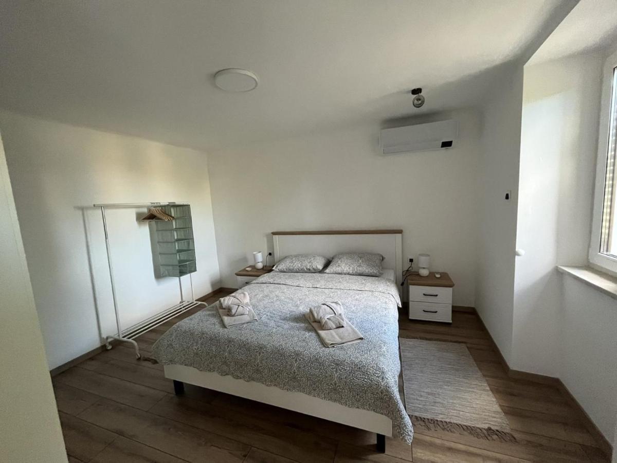 Apartment Hermes Ловран Екстер'єр фото