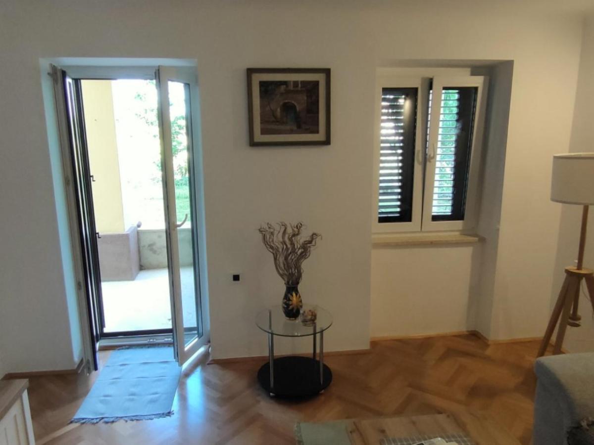 Apartment Hermes Ловран Екстер'єр фото